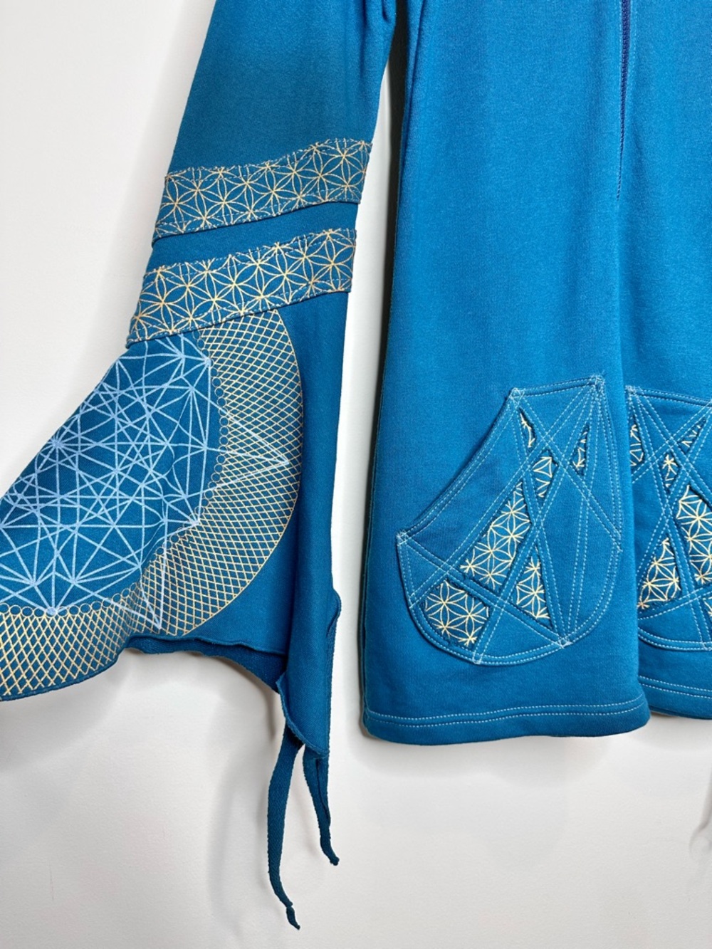 4D Designs Fourth Dimension Teal Hoodie SZ Medium Flare Sleeve Festival Fitted - Picture 7 of 15